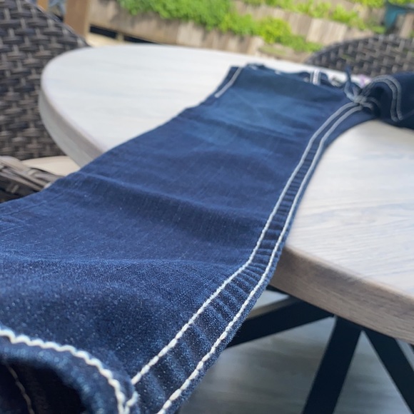 Y2k Low-waisted slim-fit Jeans with Gem Detailing - Picture 7 of 9